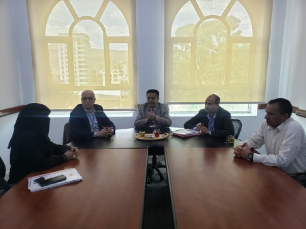 مجلس الاعتماد الأكاديمي: فريق المراجعين الخارجيين يباشر مراجعة برنامج الطب المخبري بجامعة الملكة أروى