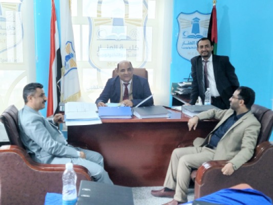 ألبوم صور خاص بالنزول الميداني لمتابعة وتقييم البرامج الأكاديمية بكلية المنار الجامعية