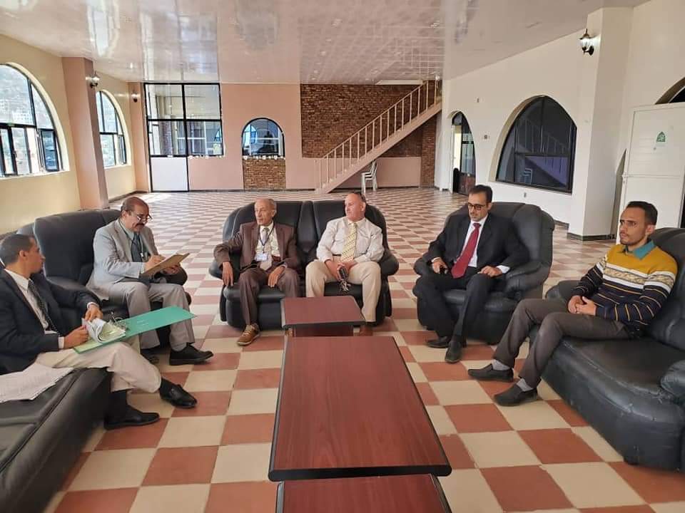 فريق لمتابعة البرامج الأكاديمية من مجلس الاعتماد الأكاديمي يقوم بزيارة لجامعة الحضارة فريق لمتابعة البرامج الأكاديمية من مجلس الاعتماد الأكاديمي يقوم بزيارة لجامعة الحضارة